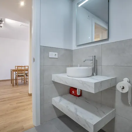 Apartment Vizconde De Miranda & Parking Incluido & Casco Historico